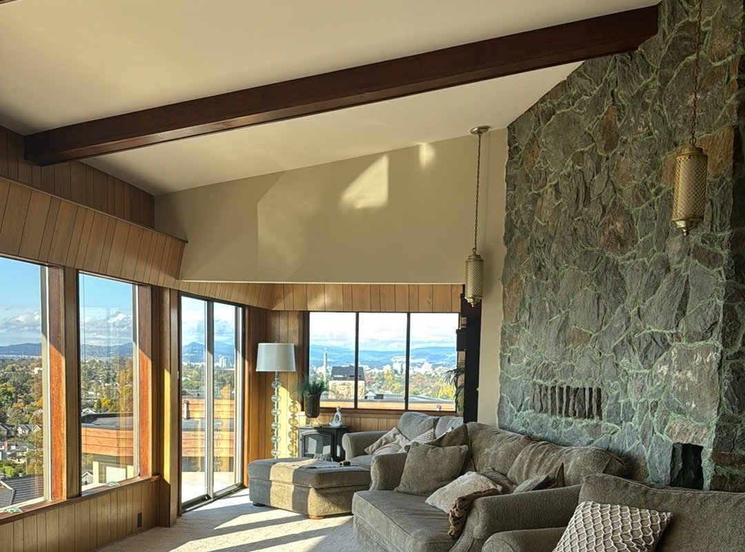 Entire Retreat- 4 beds 2 Bath, Kitchen gallery image 3