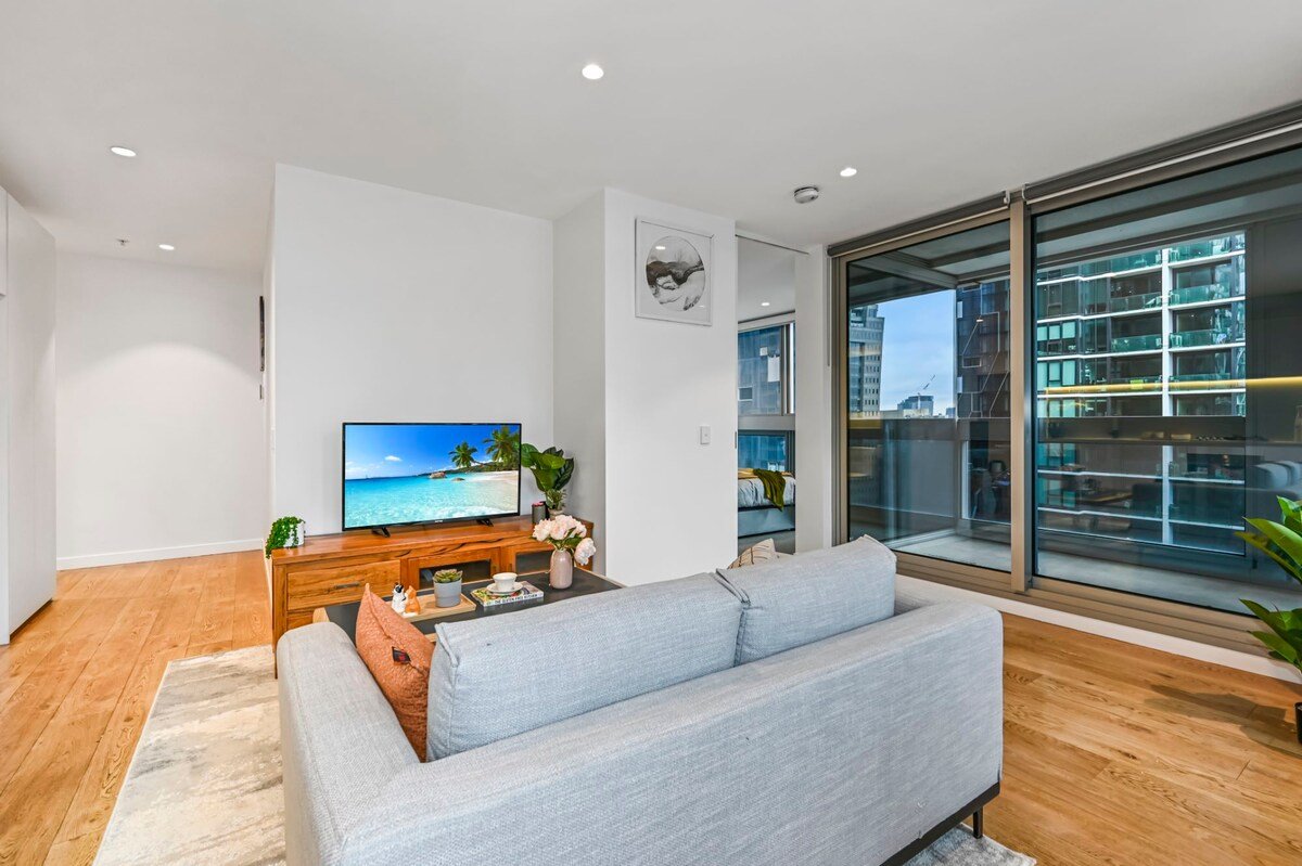 Lovely 3-bedroom in Central CBD gallery image 5
