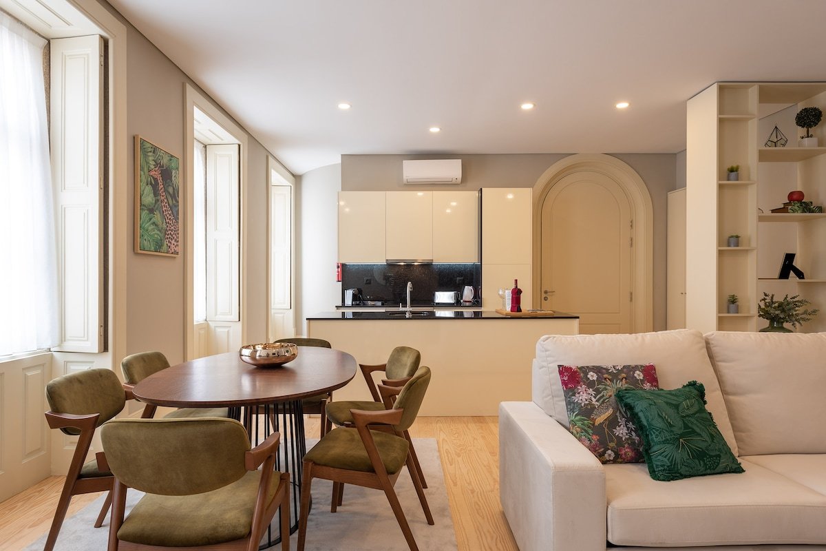 CC Downtown Palace – F gallery image 5