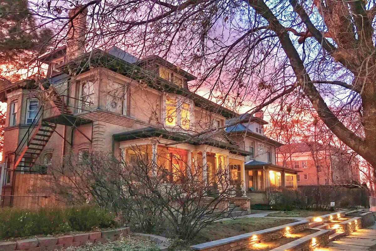 Amazing Historic Home with Garden in Top Location gallery image 2