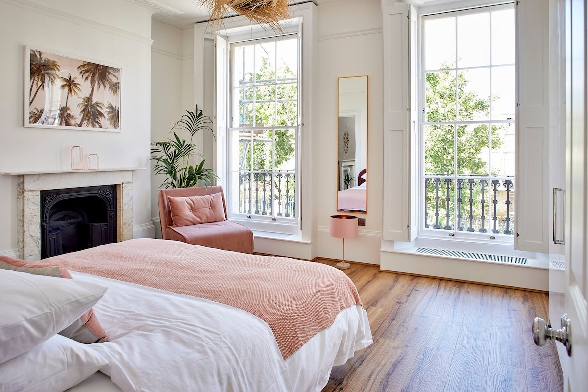 Stylish townhouse with garden in central London gallery image 2