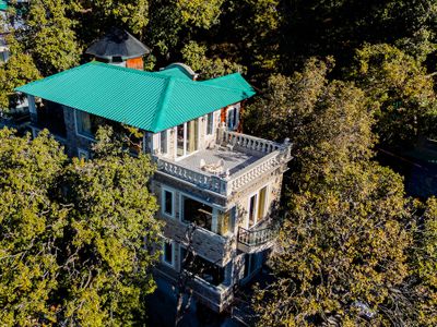 Naiintara – Lake View Villa