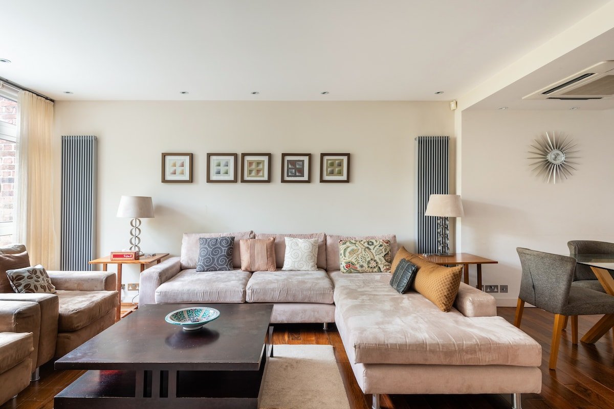 Modern 6-bed House – Quiet, Safe & Central Area gallery image 2