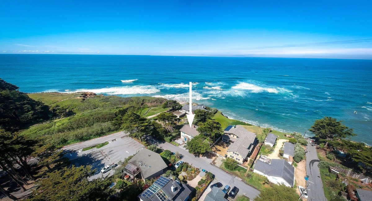Oceanfront Home Retreat w Breathtaking Views of gallery image 2