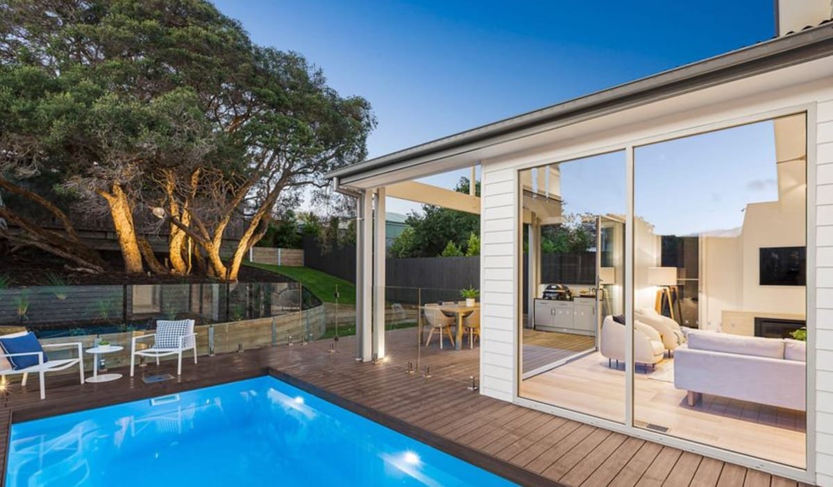 Sorrento Luxe | Resort Style Luxury in Sorrento gallery image 2