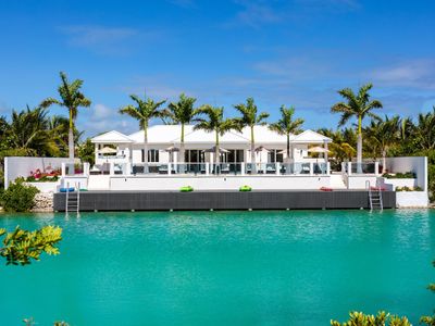 Sunset Bay Villa – 10 mins away from Grace Bay