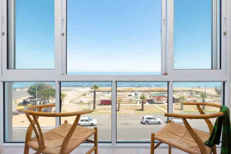 Beachfront Gem featured image