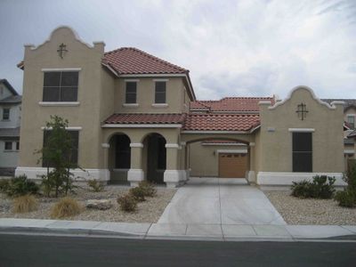 Mini Castle 7 Bedrooms 10 Queen beds, Pool NEW