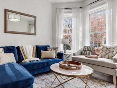 Capitol Hill 5-Bedroom / H St & Eastern Market