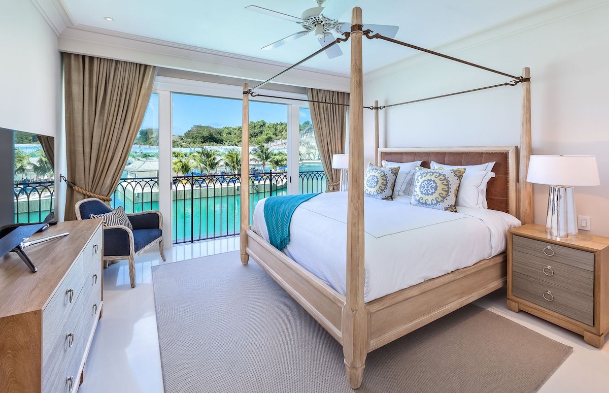 Port Ferdinand Villa gallery image 2