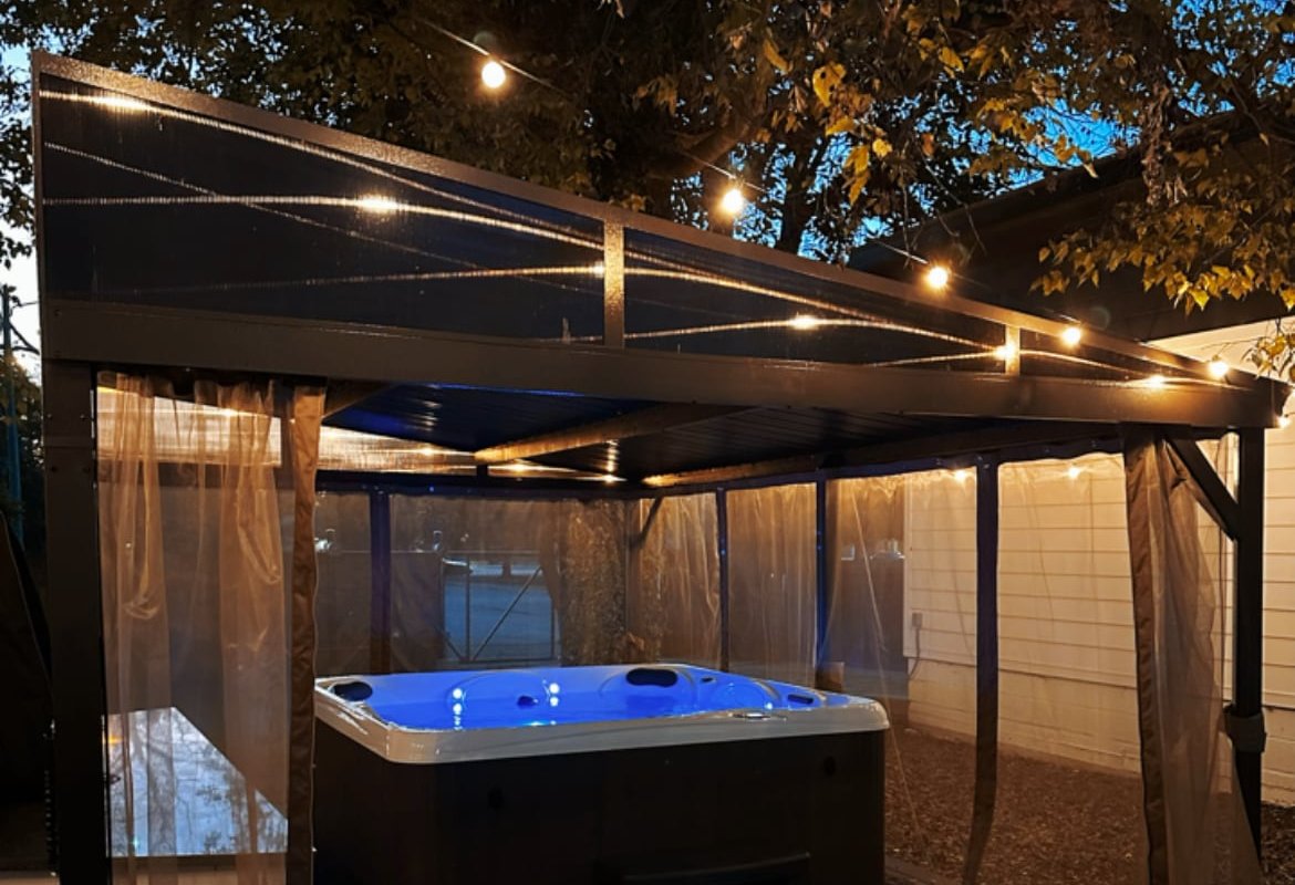 Boho Dream House w/ Hot Tub, Clubhouse, Sleeps 12+ gallery image 4