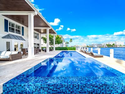 Waterfront Gem! Heated Pool+HotTub! Close 2 Beach!