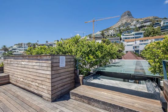 Bantry Bay Chic Photo 7