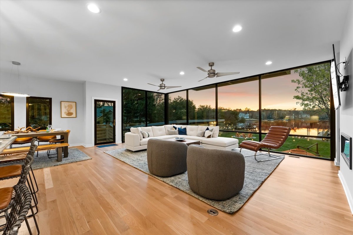 Blue Haven w/Game Room & Optional Boat Rental gallery image 2