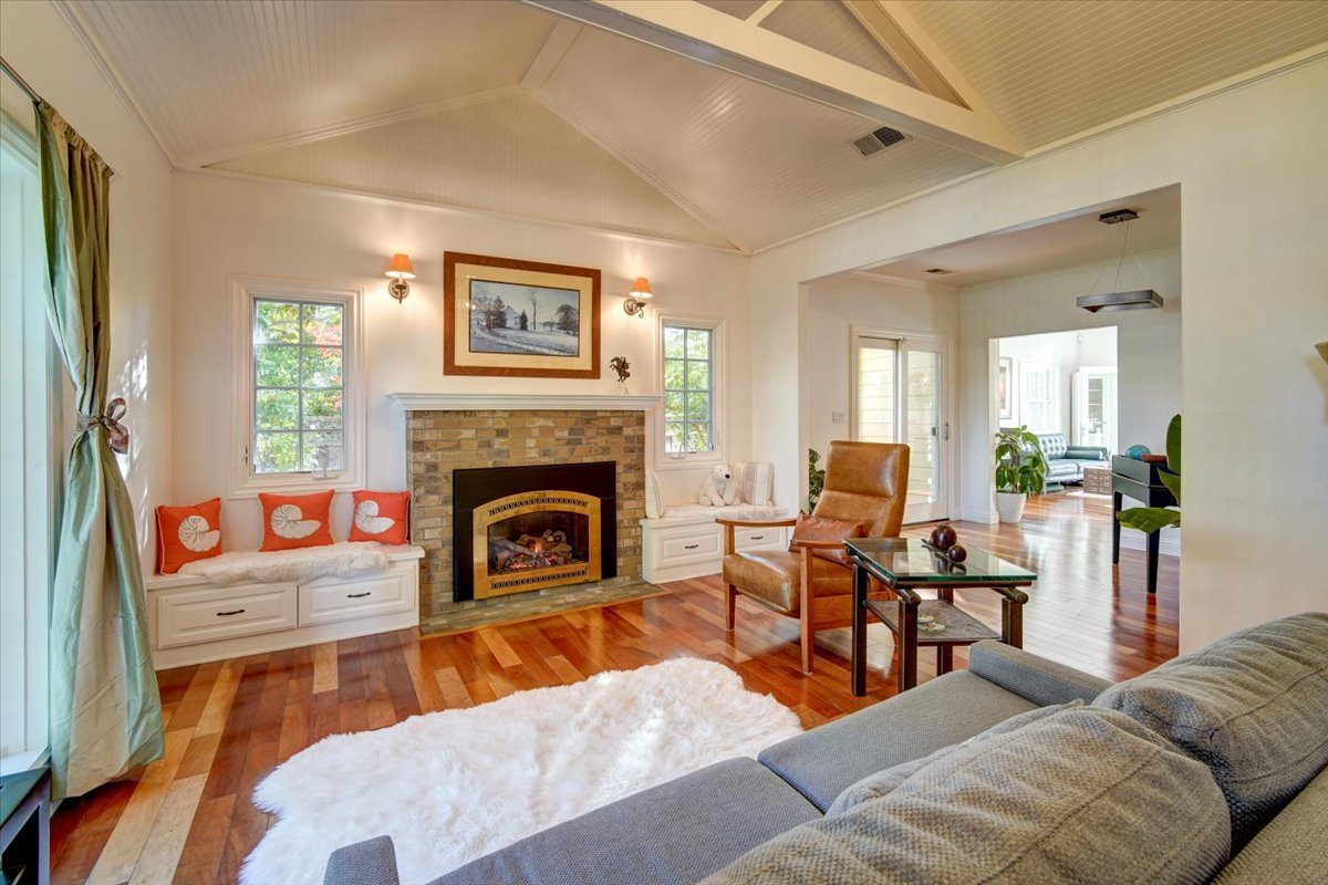 Beautiful remodeled 3bd/2ba home at Menlo Park gallery image 5