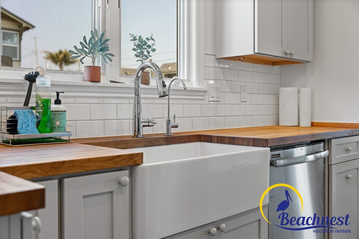 Beach Bungalow at Seabright gallery image 5