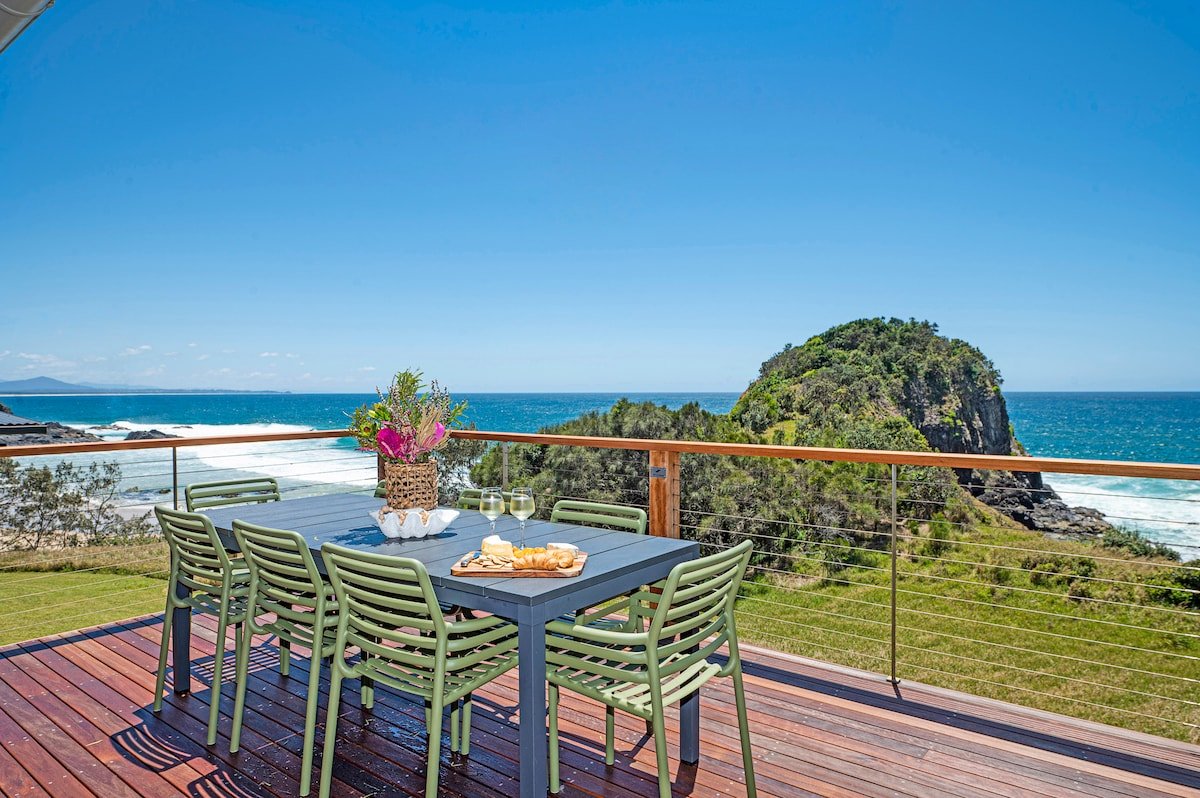 Panorama – Absolute Beachfront – Scotts Head gallery image 2