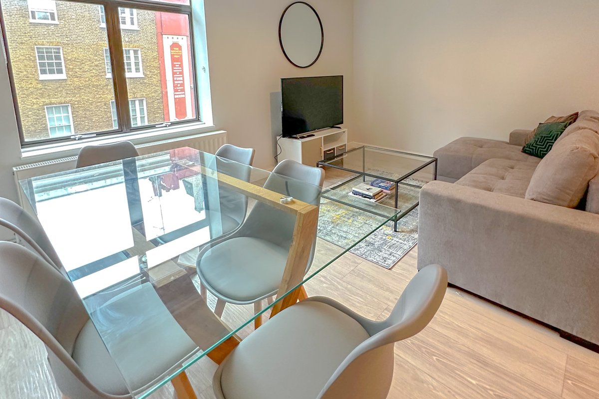 Modern, Spacious, 3bdrm,2bath ,Marylebone, 110sqm