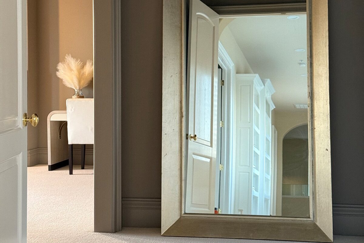 Stunning California Home & Pool gallery image 4