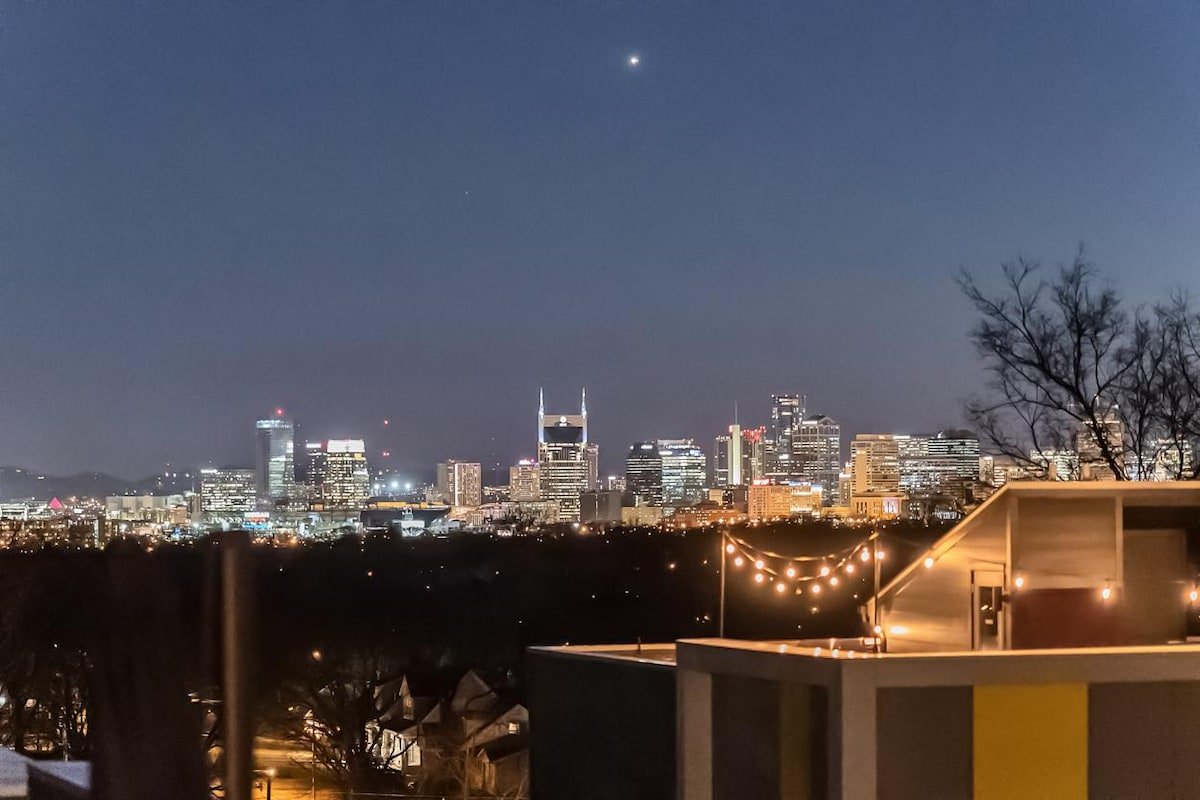 Tim and Faith Rooftop – Amazing Nashville Hangout gallery image 4