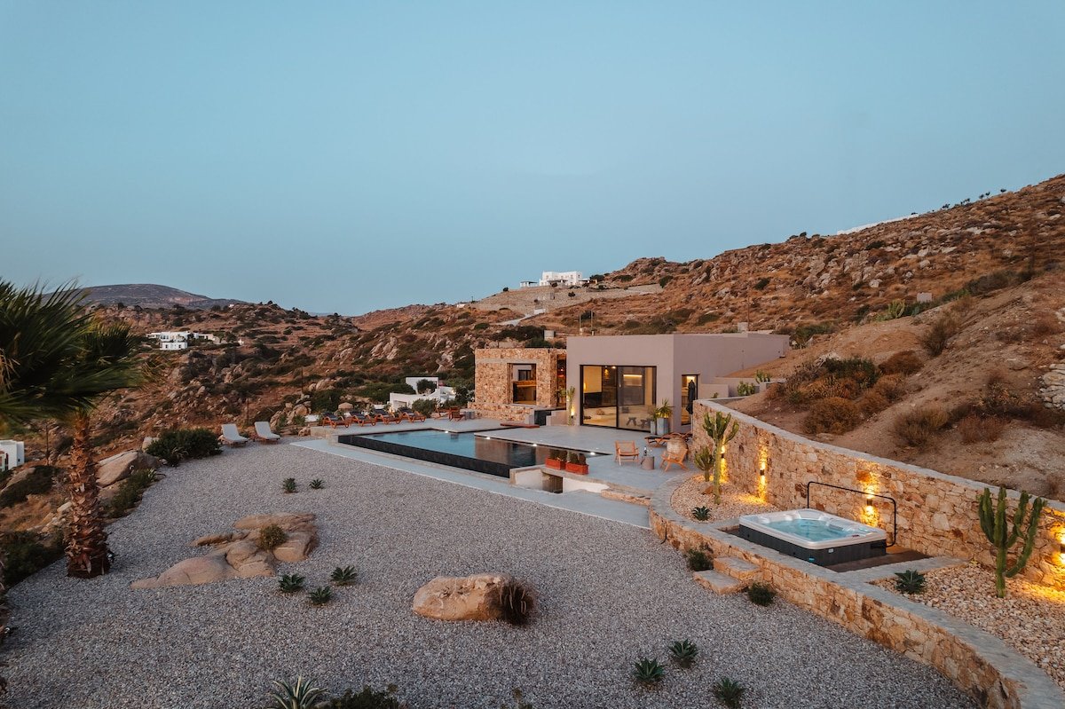 GR – Villa La Punta gallery image 2