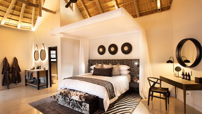 Serondella Safari Lodge Luxury Suite