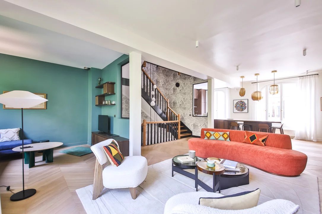 Modern House | Garden & A/C