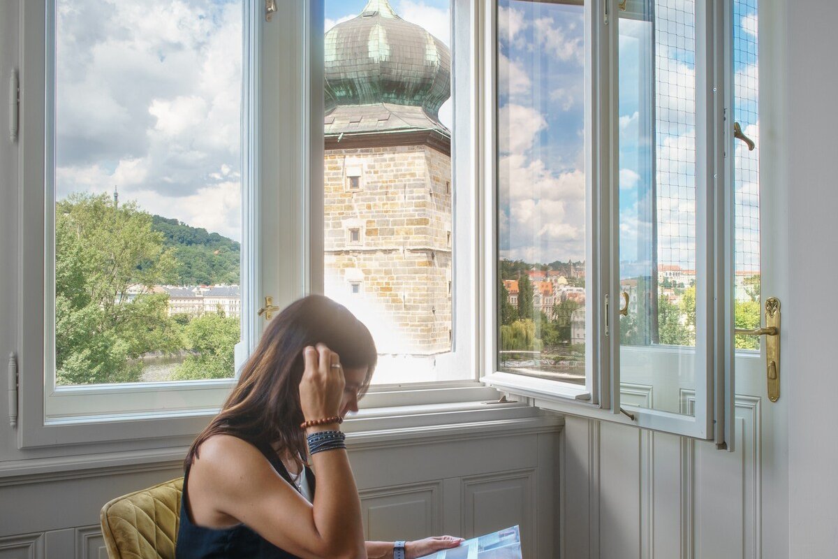 Three Bedroom Apartment with Balcony MN6 Suites gallery image 5