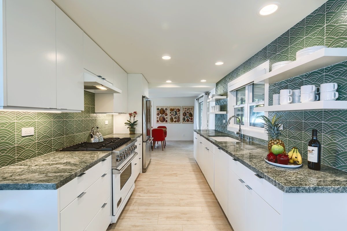 Haena Beach House: Luxe Beachfront Amazing Views gallery image 5