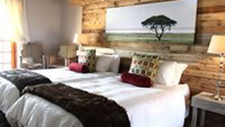 Okutala Etosha Lodge Suite King