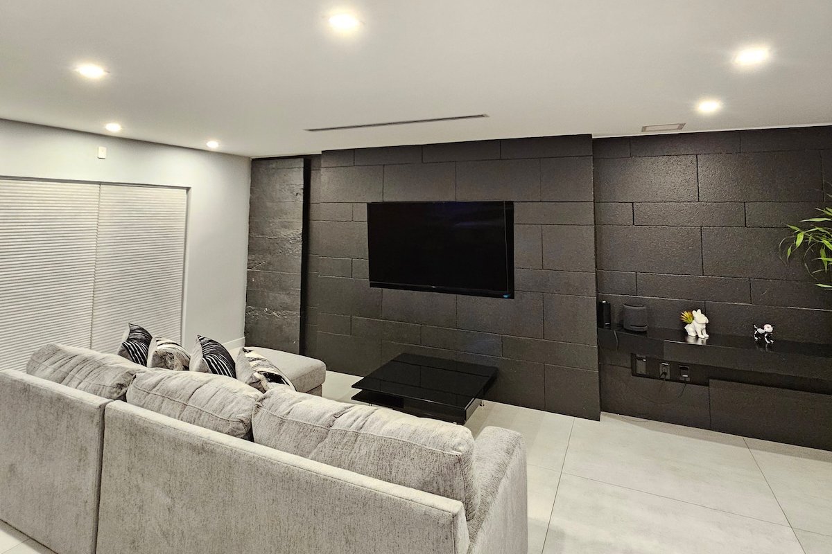 Luxurious home near Sawgrass Mall gallery image 5