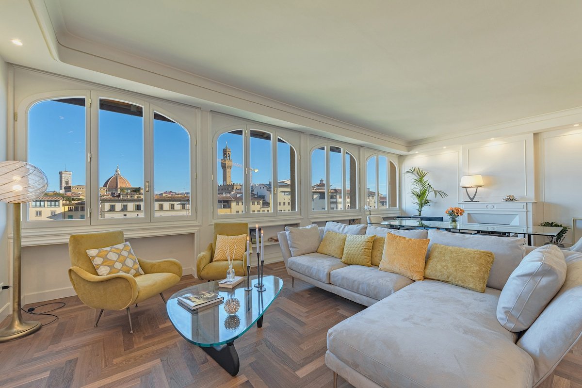 Dreams Over Ponte Vecchio-Luxury-View-5 Bedrooms gallery image 2