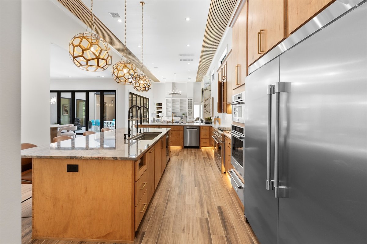 5BR Luxury Home – Brookside (Near Downtown) gallery image 2