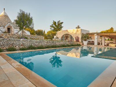Trullo Carnevale, Ostuni, beautiful large pool