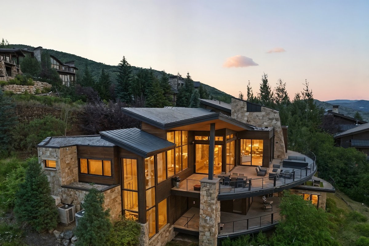 7BR Deer Valley Ski In Ski Out Home w Theater