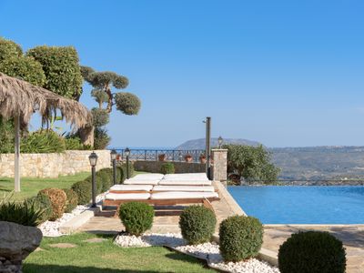 Geroulios Kastro, a 100acres Yoga Retreat