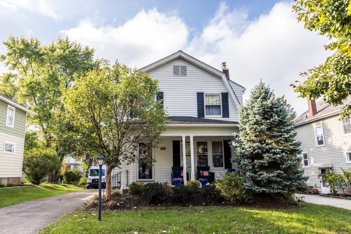 Clintonville Art House- Quarter Horse Congress GEM gallery image 3