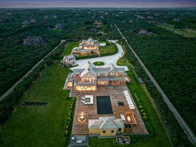 Nantucket’s Ultimate Compound