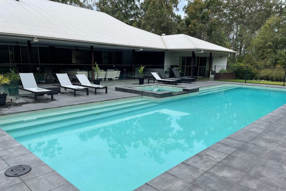 Private Acreage in Noosa “A Place of Beauty” gallery image 3