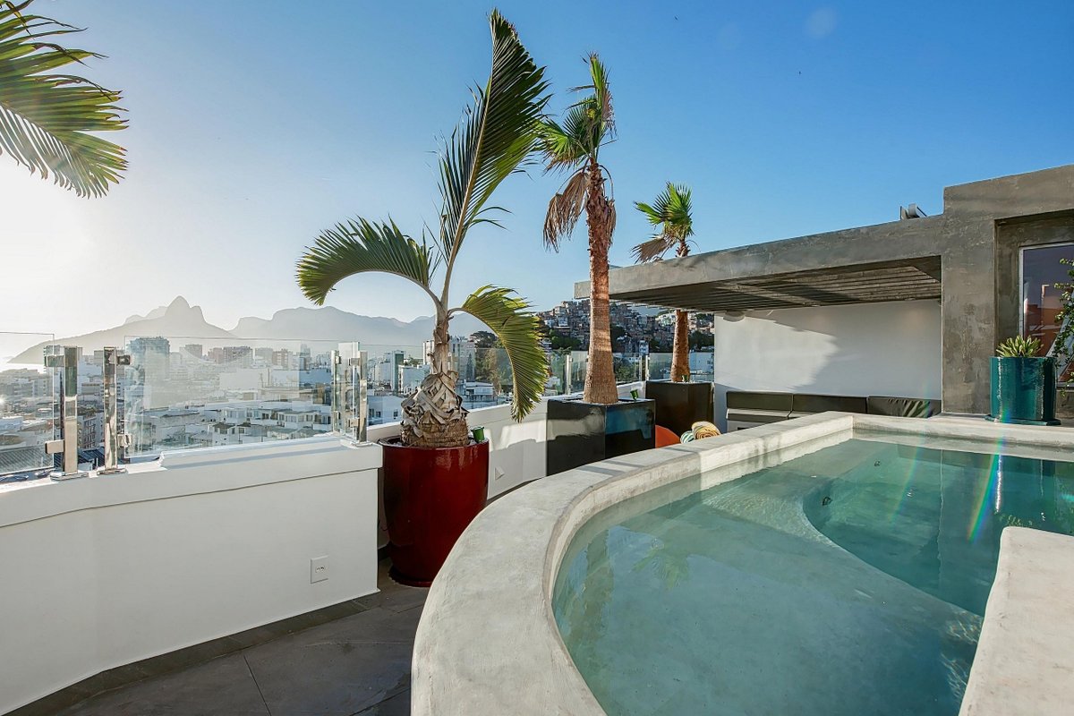 Ipanema Penthouse with Pool and Amazing View