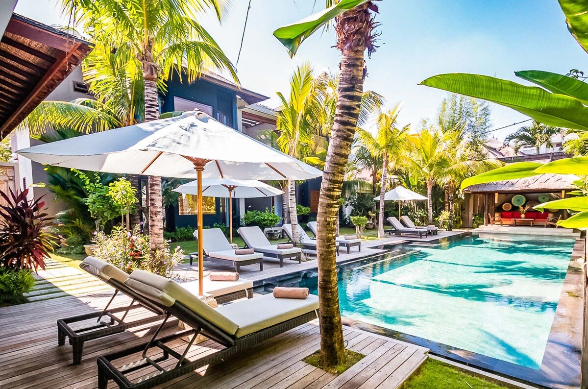 Villa Abakoi – 6 Bedrooms Villa in Seminyak