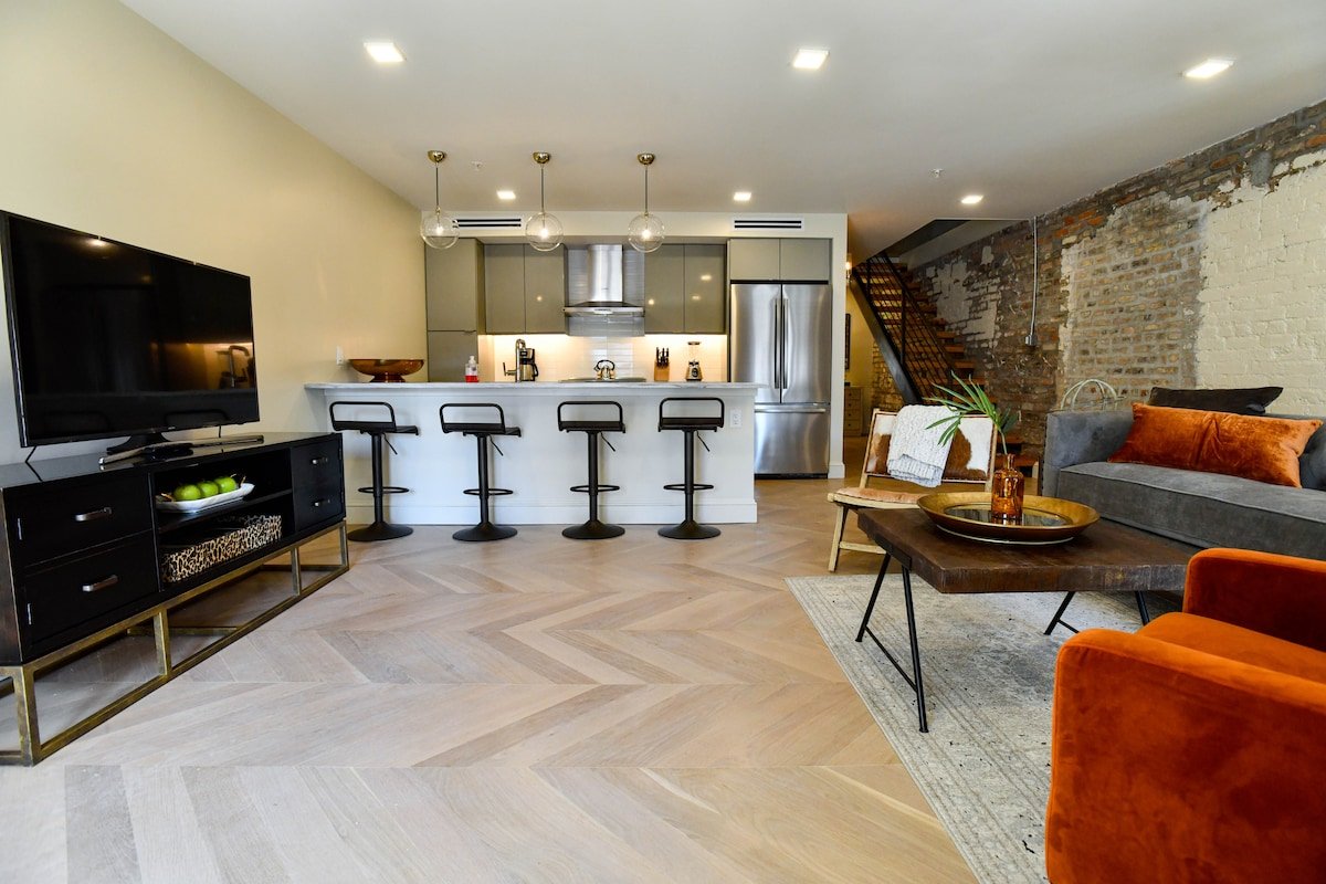 MySouthernComfort “The Gabrielle” Large 3 bedroom gallery image 3