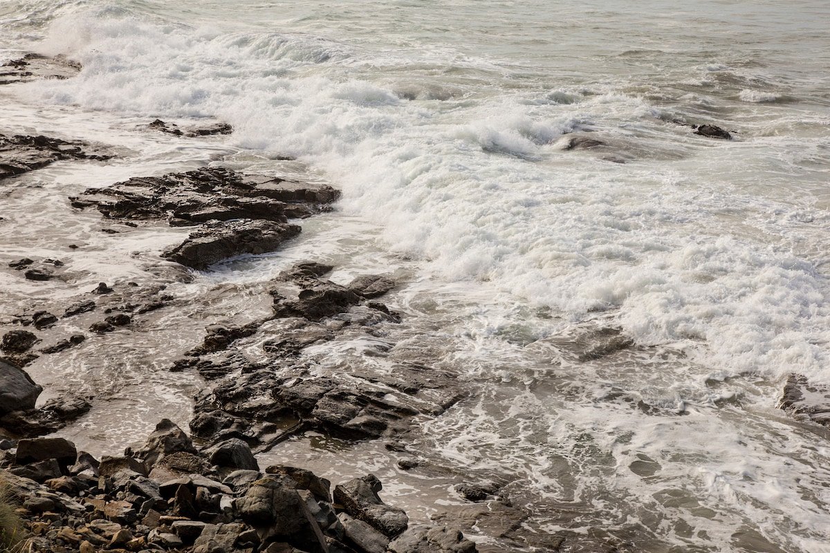 Magic Apartment + Views@83 GREAT OCEAN ROAD Lorne gallery image 3