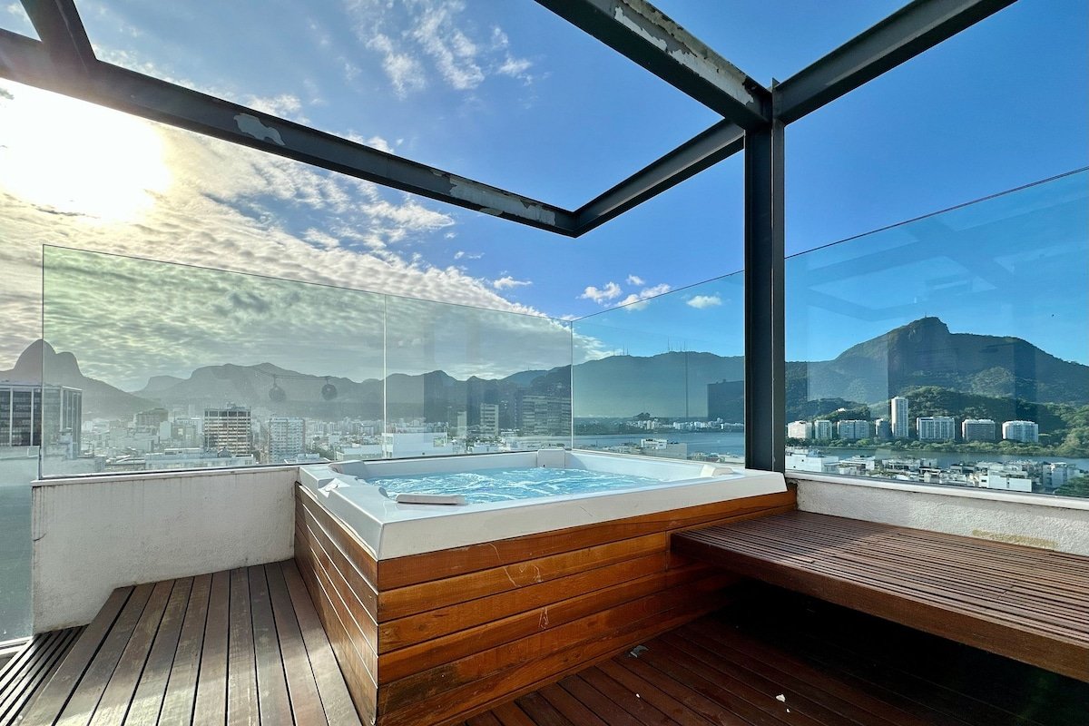 Triplex Penthouse for Rent in Ipanema gallery image 2