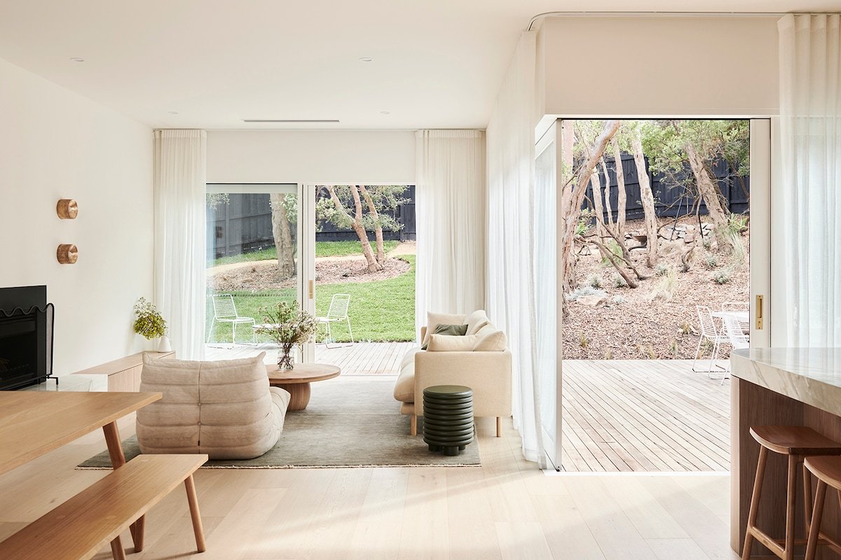 Stylish Coastal Retreat Near Beach & Hot Springs gallery image 4