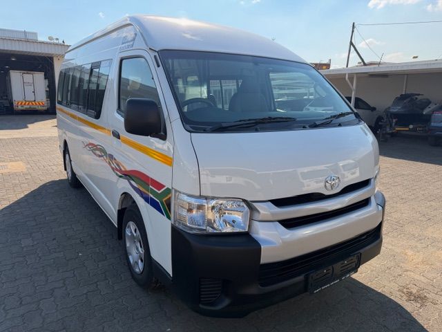 TOYOTA QUANTUM HIACE 2.7 SESFIKILE 16s for Sale in South Africa
