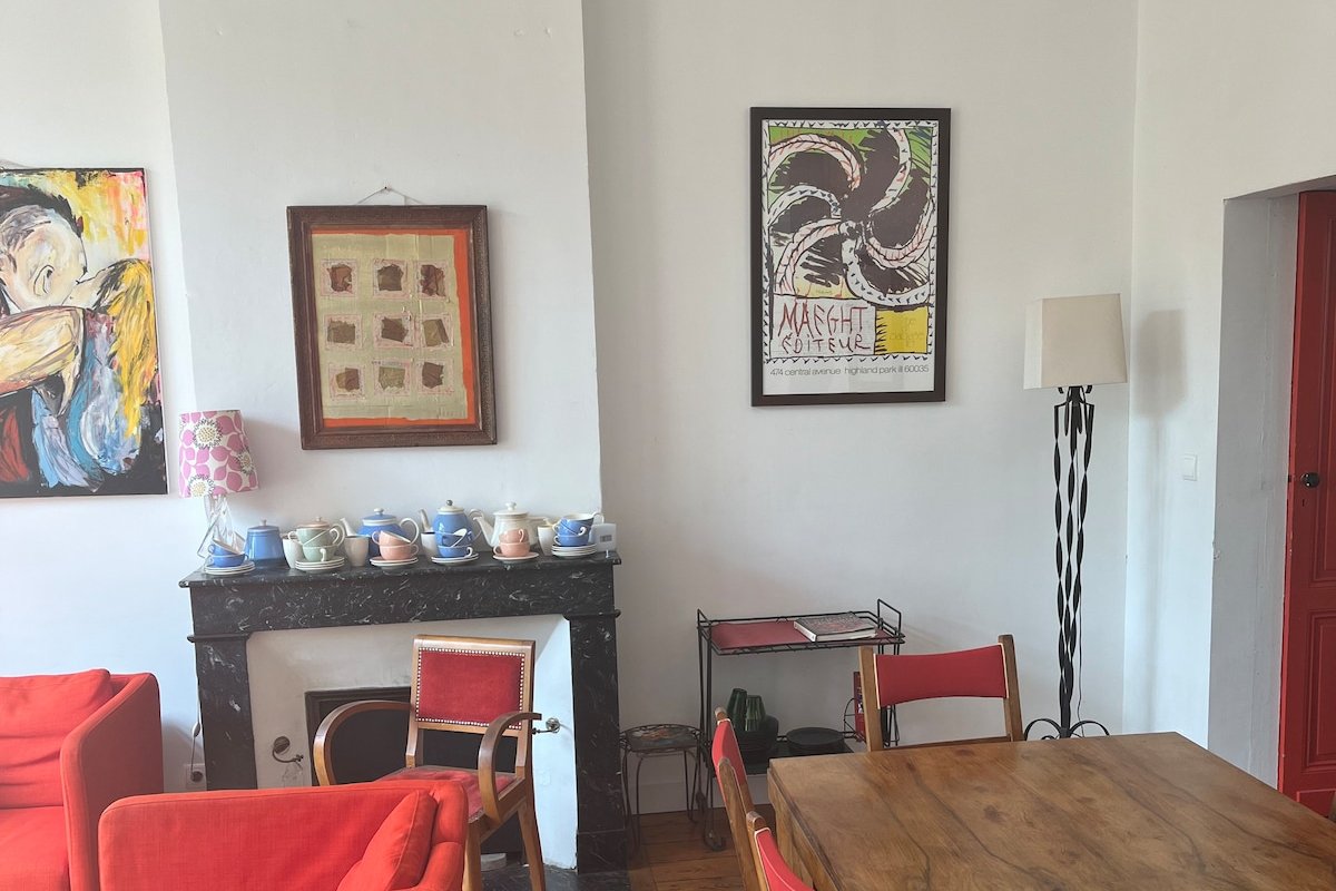 Grande maison familiale vintage avec jardin intime gallery image 5