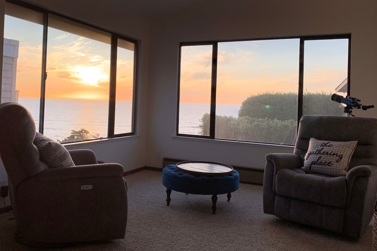 Relaxing Getaway with Breathtaking Ocean Views gallery image 2