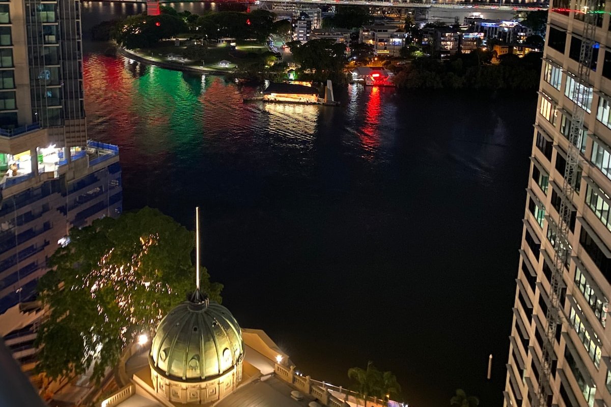 River View on Queen gallery image 2