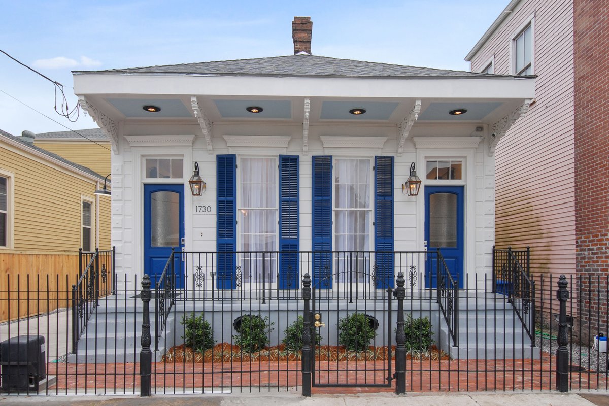 Beautiful Italianate | 5 Ensuite Baths